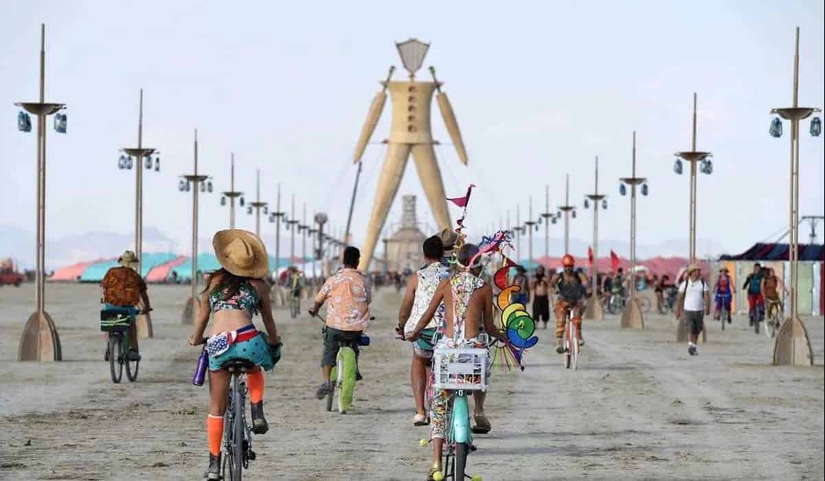 Burning Man: Artistic Utopia/Photobook