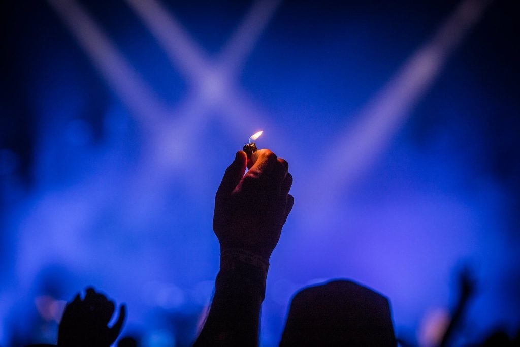 9 Tips For How To Meet New People At Music Festivals 4 Carry a Lighter - 9 Tips For How To Meet New People At Music Festivals