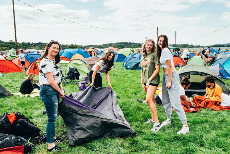 9 Tips For How To Meet New People At Music Festivals 6 Interact in The Camping Area - 9 Tips For How To Meet New People At Music Festivals