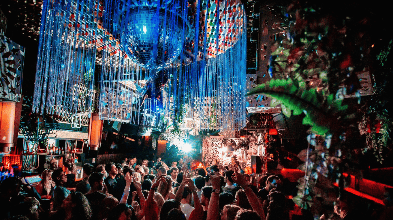 Best Nightclubs in Miami 2 Do Not Sit On The Furniture