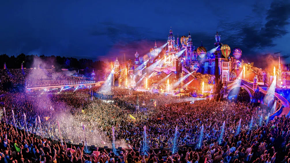 Tomorrowland Guide 2024: All You Need to Know Before You Go! 8 Tomorrowland 2023 'Adscendo' Mainstage!
