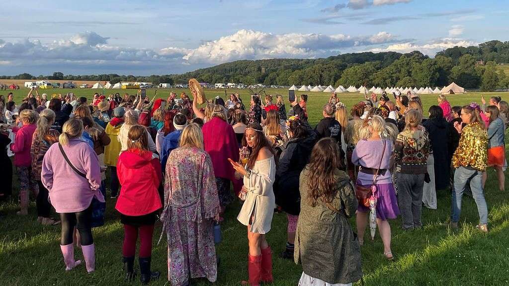 Women’s Festival “Burning Woman” Faces Backlash Over Cancellation and Refund Issues