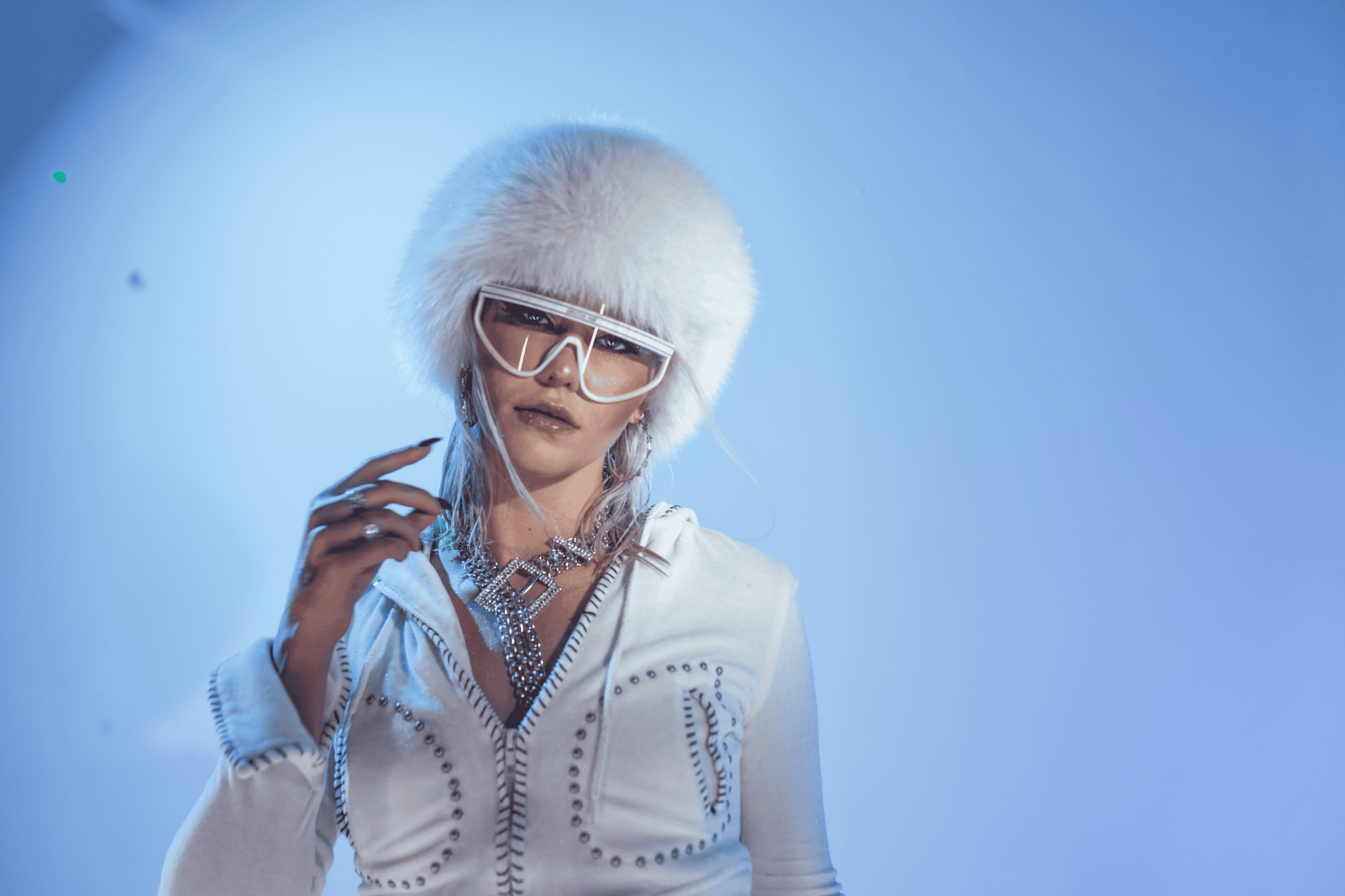 Techno Mix of The Week: LUMI (October 27, 2024) 1 DJ LUMI