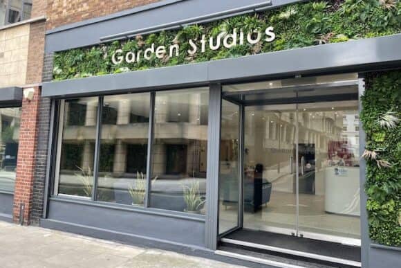 Contact us 1 techno-airlines-united-kingdom-office