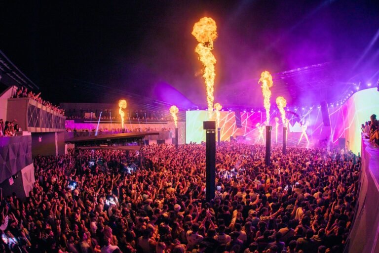 The Brooklyn Mirage: NYC's Colossal Electronic Music Oasis 5 The Brooklyn Mirage: NYC's Colossal Electronic Music Oasis
