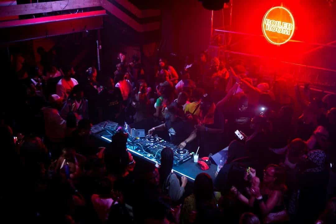 The Best Boiler Room Sets: Sweaty and Unforgettable 4 The Best Boiler Room Sets: Sweaty and Unforgettable | Source: @boilerroomtv Instagram