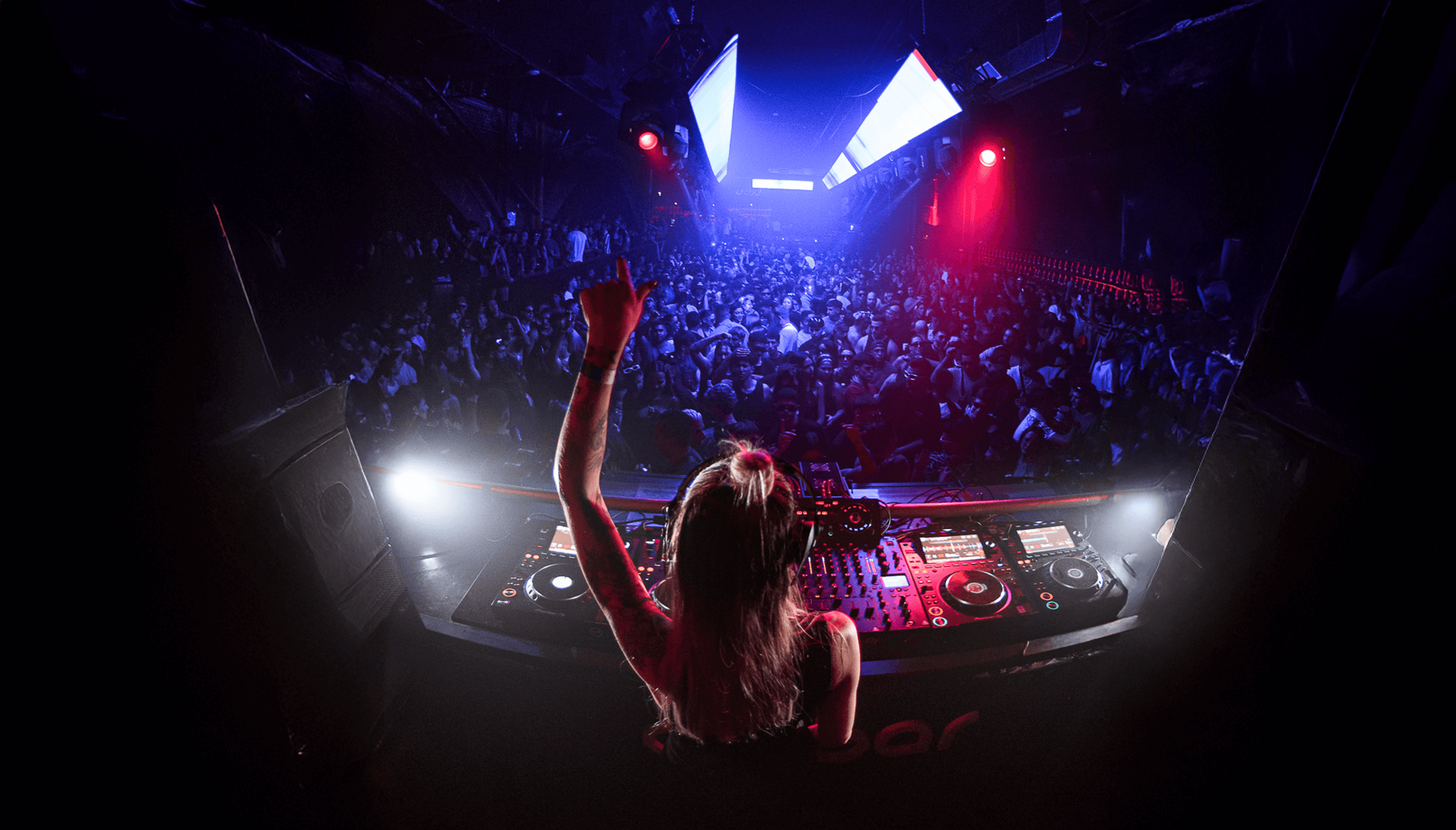 Lucy Snake Returns to Lisbon After a Successful Latin American Tour