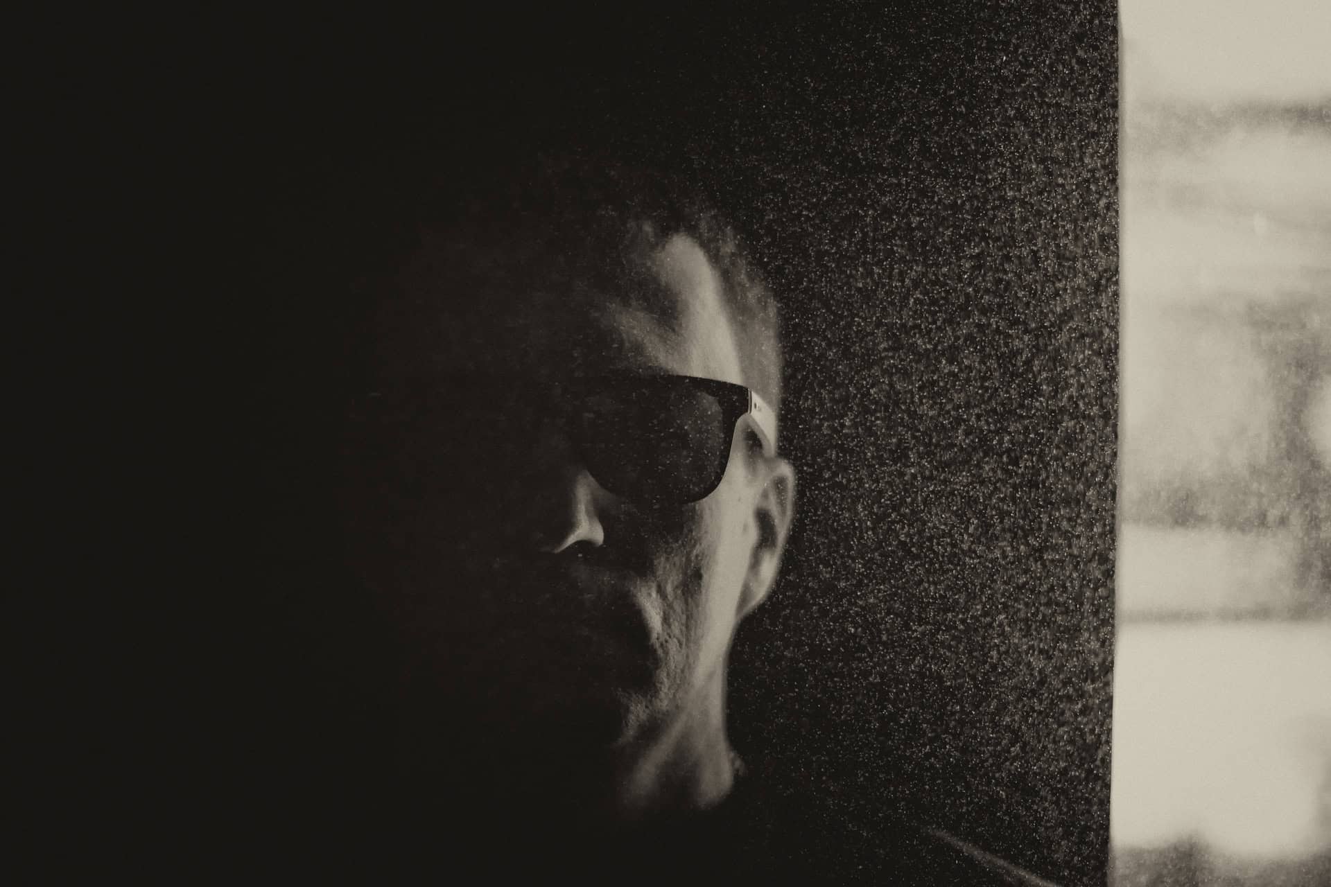 Botar Makes His Adesso Music Debut With Hypnotic New Single: “Walking Shadows”