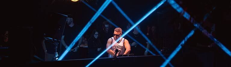 Cody Chase Drops Pulsating Single "Acid Rain" 6 Cody Chase Drops Pulsating Single "Acid Rain"