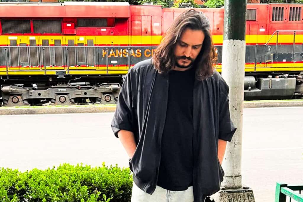 Global Underground Firestarter Eliezer Pushes Acid House Attitude Through Chicken Town Records