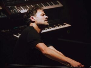 MRAK Announces Three-Night September Residency at Amnesia Ibiza With New "Smoke" EP - Featured Image mrak announces three night september residency at amnesia ibiza with new smoke ep featured image techno airlines