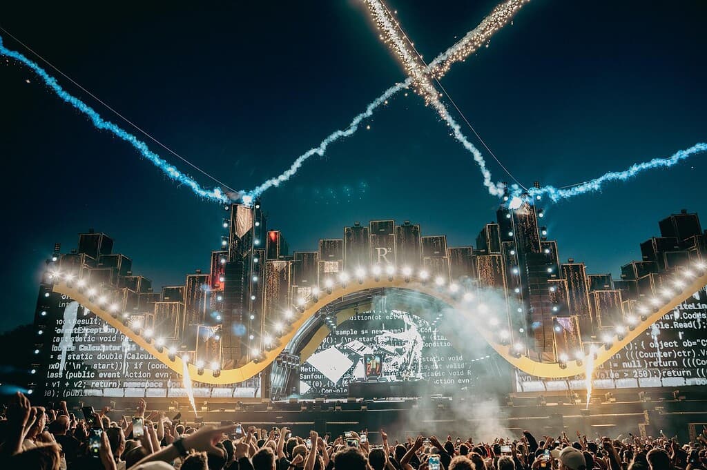 R² Festival 2025: Where Techno Meets Tomorrow 5 R² Festival 2025: Where Techno Meets Tomorrow