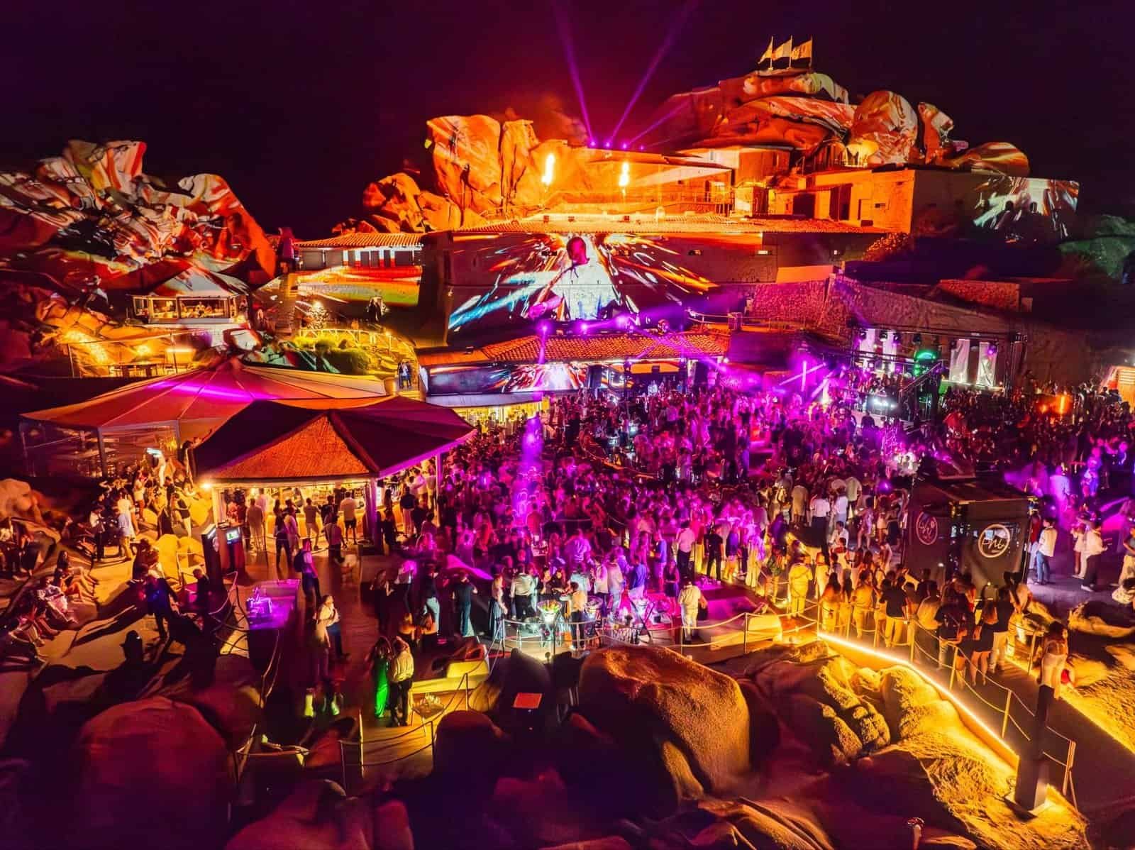 Phi Beach Sardinia Completes Its 2026 Season With 45 Nights and a Full Production Overhaul
