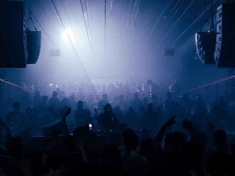 FOMO, Baku