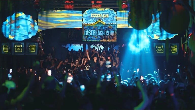 Lost Beach Club, Montañita