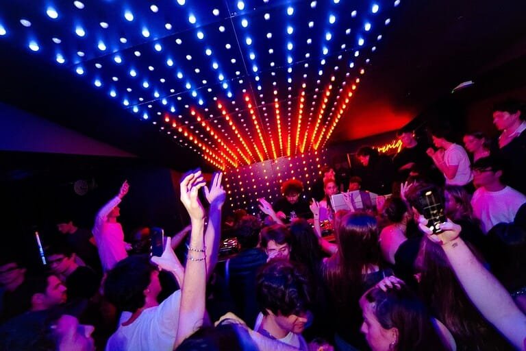 Apophis Club, Milan