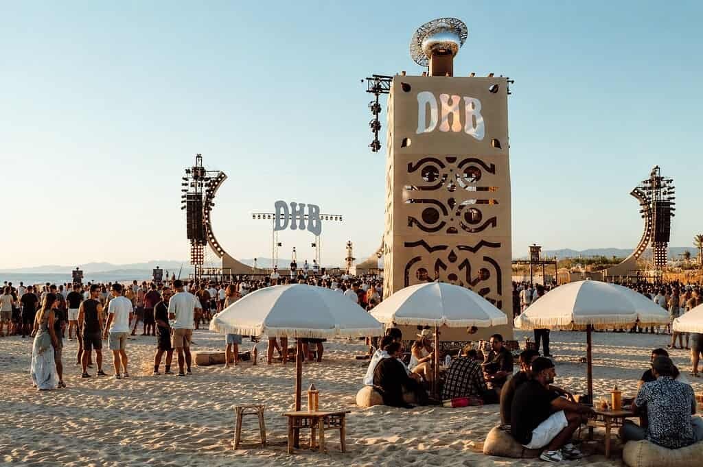 DHB Portugal 2026 beach stage in Costa da Caparica