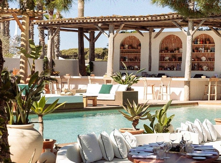 Nikki Beach Saint-Tropez, Saint-Tropez Nikki Beach Saint-Tropez, Saint-Tropez