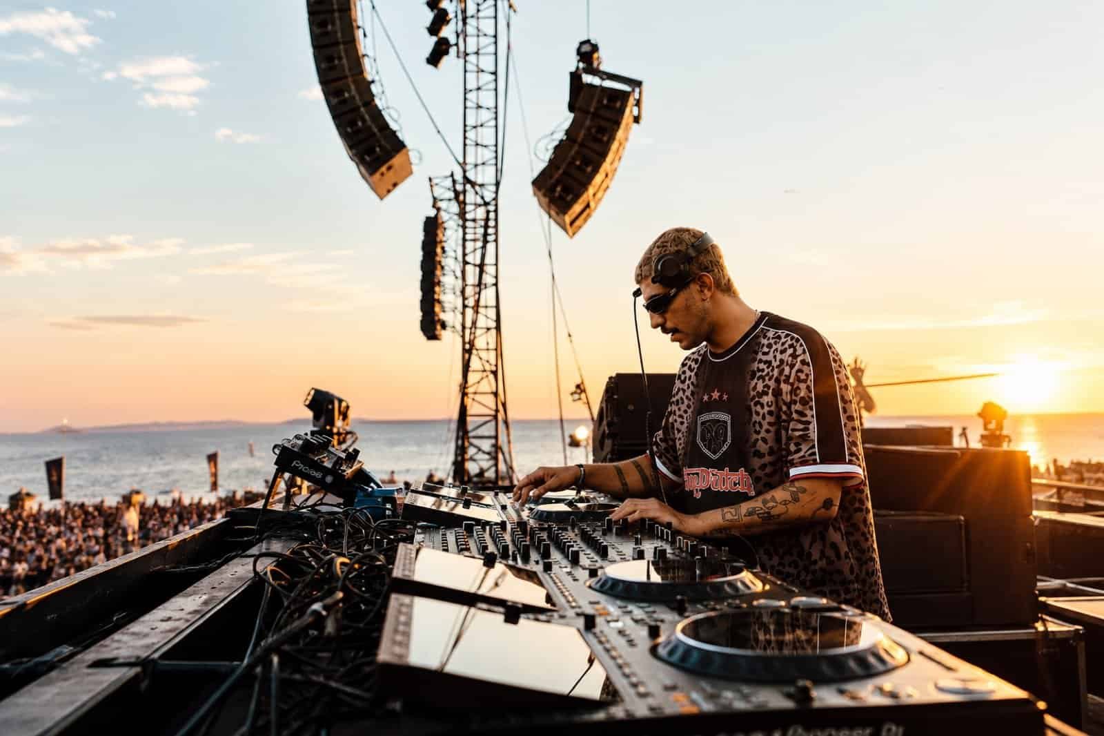 DHB Portugal 2026 in Photos: 10 Moments From Costa da Caparica 1 Rafael playing a sunset set at DHB Portugal 2026