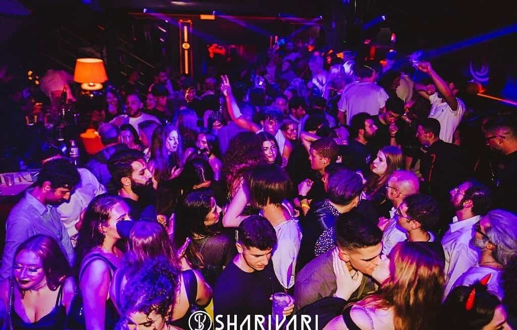 Shari Vari, Rome, Italy